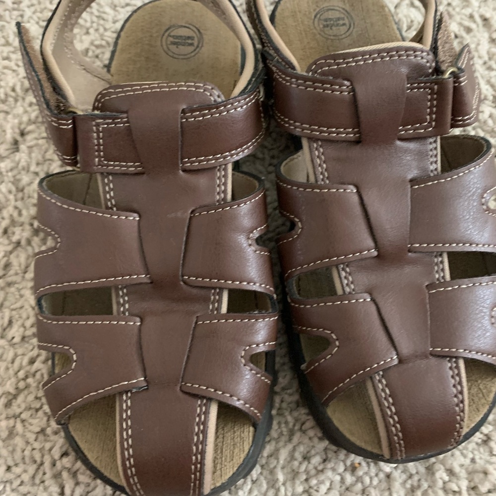 Brown boys sandals size 3